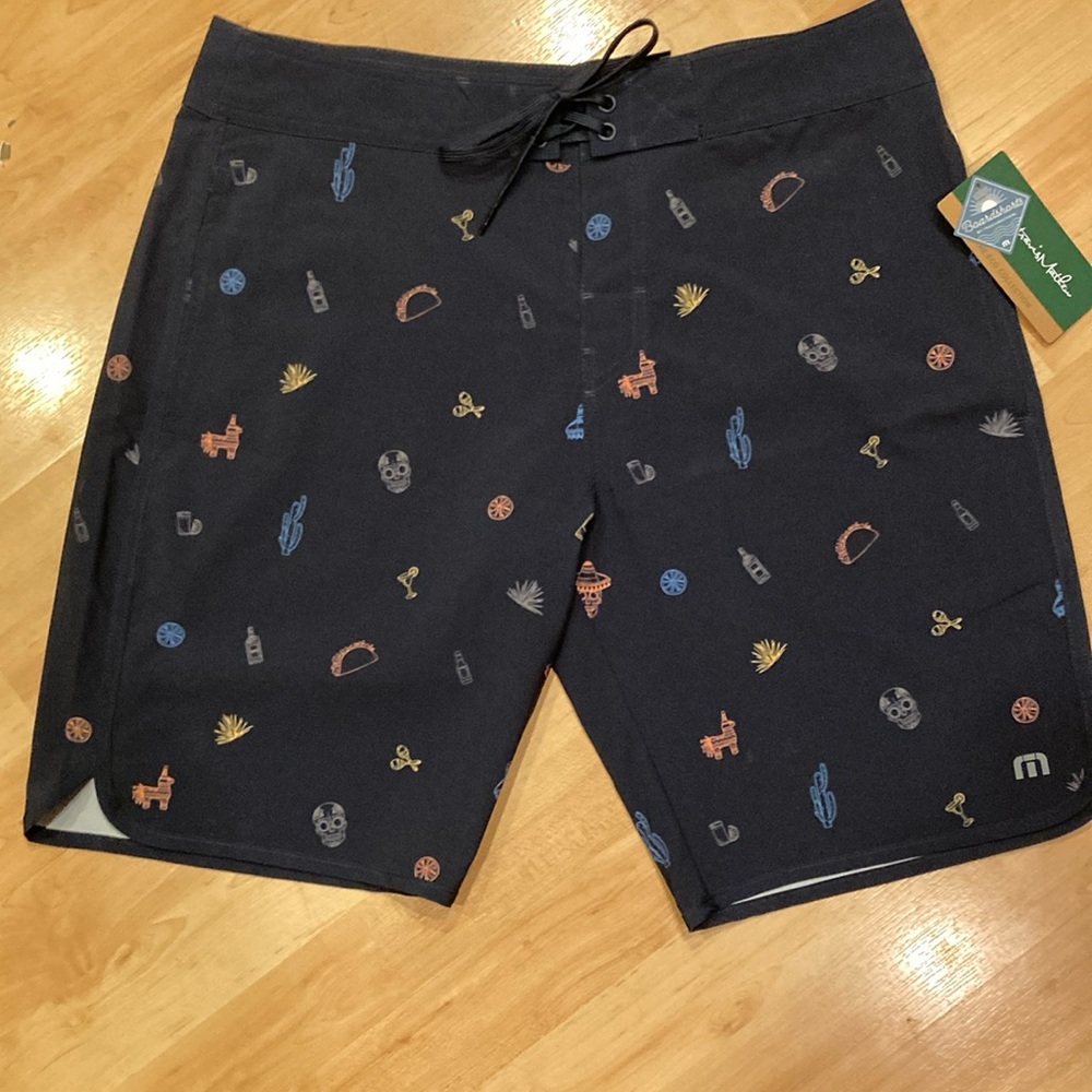 NWT Travis Mathew Sunset Mojito board shorts